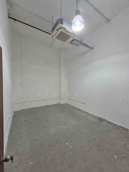 pallet friendly unit with aircons & waterpoint!, 4-5min walk to aljunied mrt station! (fitted unit)!, 1,716 sqft, Light Industrial (B1) For Rent, by Joel Yong, 500153284 - CommercialGuru.com.sg