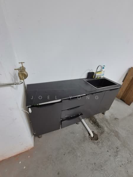 pallet friendly unit with aircons & waterpoint!, 4-5min walk to aljunied mrt station! (fitted unit)!, 1,716 sqft, Light Industrial (B1) For Rent, by Joel Yong, 500153284 - CommercialGuru.com.sg