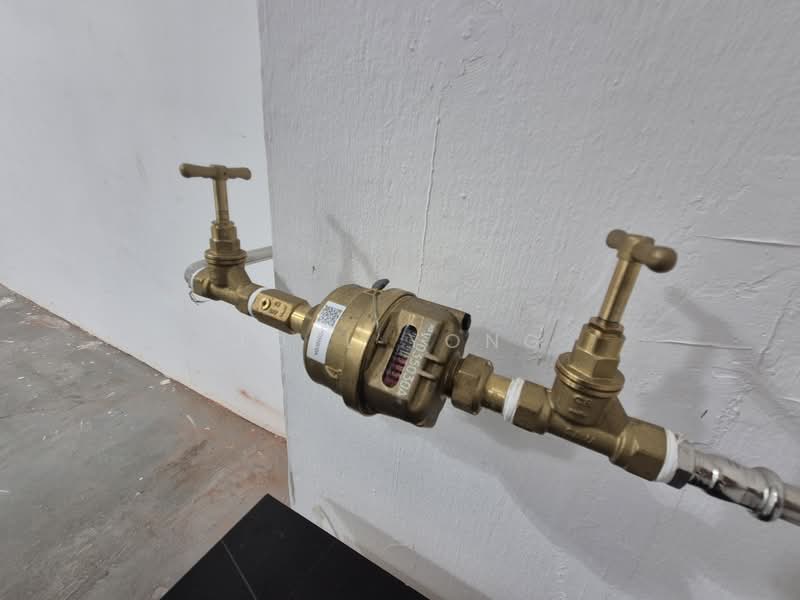 pallet friendly unit with aircons & waterpoint!, 4-5min walk to aljunied mrt station! (fitted unit)!, 1,716 sqft, Light Industrial (B1) For Rent, by Joel Yong, 500153284 - CommercialGuru.com.sg