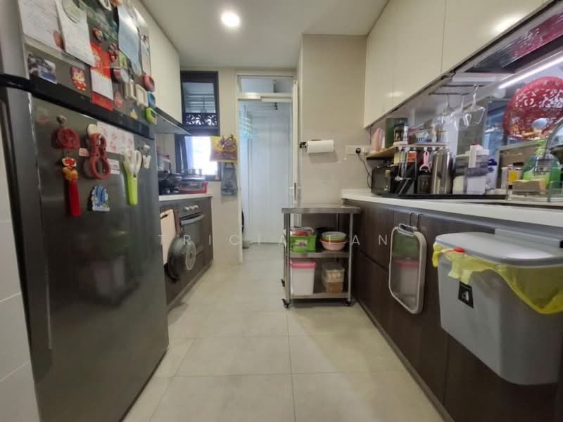 Symphony Suites, 9 Yishun Close, 3 Bedrooms, 915 sqft, Condominium For Sale, by Tricia Tan, 500153293 - Kitchen - PropertyGuru.com.sg