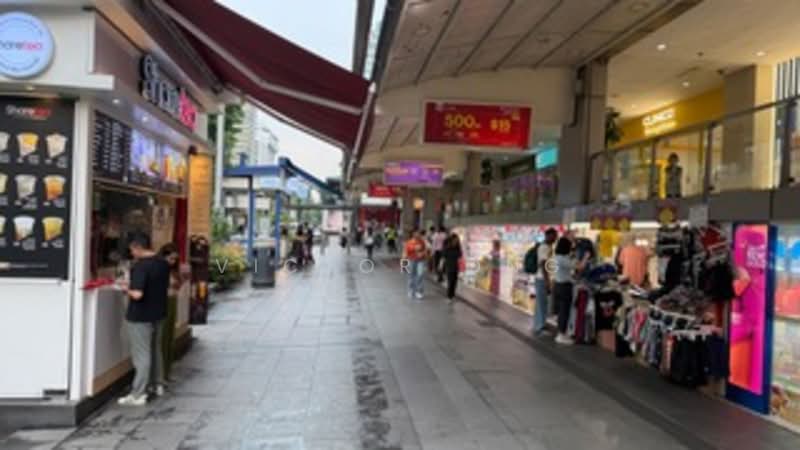 Lucky Plaza, 304 Orchard Road, 549 sqft, Mall Shop For Rent, by Victor Ong, 500153294 - CommercialGuru.com.sg