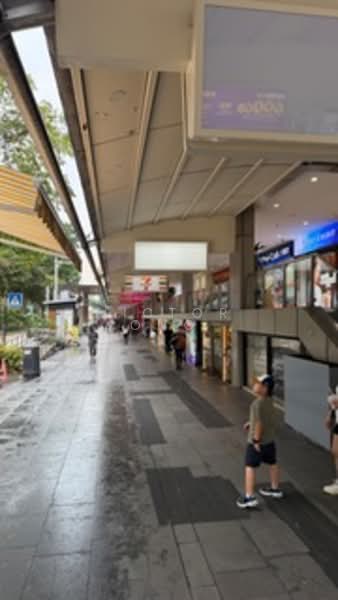 Lucky Plaza, 304 Orchard Road, 549 sqft, Mall Shop For Rent, by Victor Ong, 500153294 - CommercialGuru.com.sg