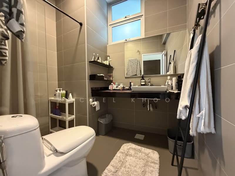 Clementi Park, 010101 Sunset Drive, Clementi Park / Upper Bukit Timah, 2 Bedrooms, 1,076 sqft, Condominium For Rent, by Rachel Khoo, 500153299 - Bathroom - PropertyGuru.com.sg