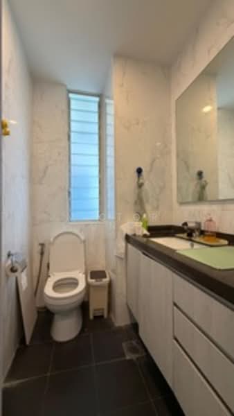 Cavendish Park, 16 Pine Grove, 3 Bedrooms, 1,227 sqft, Condominium For Rent, by Victor Ong, 500153305 - Bathroom - PropertyGuru.com.sg