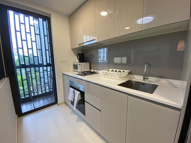 Lake Grande, 2 Jurong Lake Link, 2 Bedrooms, 775 sqft, Condominium For Rent, by Tristan Liu, 500153315 - Kitchen - PropertyGuru.com.sg