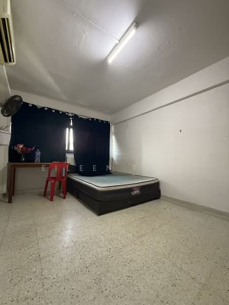 44 Sims Drive, 44 Sims Drive, 3 Bedrooms, 947 sqft, HDB Flat For Sale, by Eileen Tham, 500153317 - Bedroom - PropertyGuru.com.sg