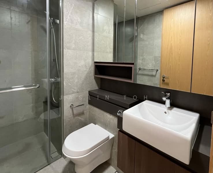 Midwood, 8 Hillview Rise, 2 Bedrooms, 689 sqft, Condominium For Rent, by Jaslin Toh, 500153320 - PropertyGuru.com.sg