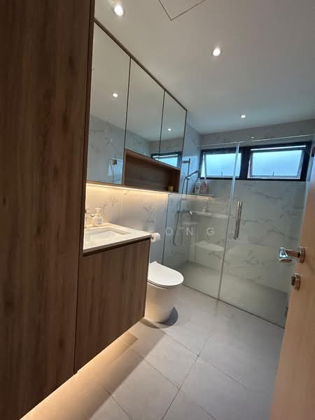Sixth Avenue Centre, 805 Bukit Timah Road, 3 Bedrooms, 1,141 sqft, Apartment For Rent, by Kim Ong, 500153331 - MB Bath - PropertyGuru.com.sg