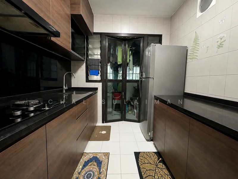 333A Yishun Riverwalk, 333A Yishun Street 31, 3 Bedrooms, 990 sqft, HDB Flat For Sale, by Chal Sulaiman, 500153344 - Kitchen - PropertyGuru.com.sg