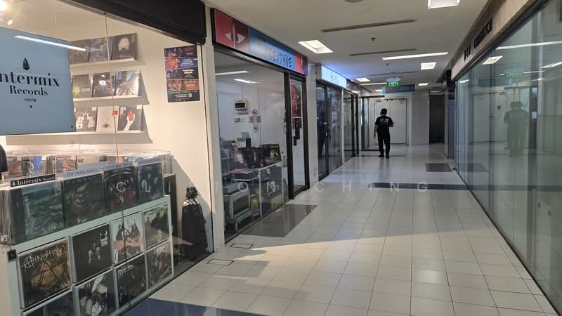 The Adelphi, 1 Coleman Street, 344 sqft, Other Retail For Sale, by Clifton Ching, 500153346 - Corridor - CommercialGuru.com.sg