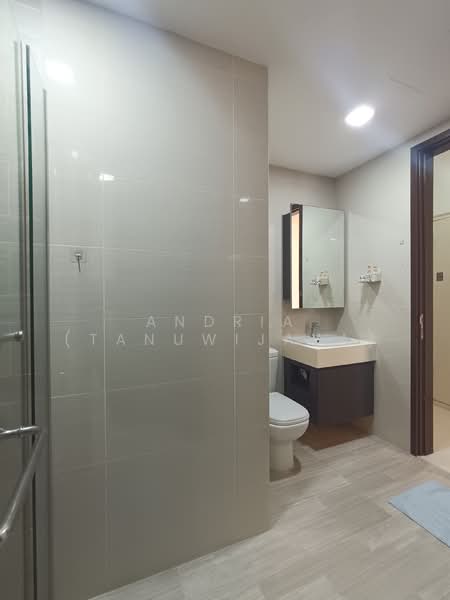 Primedge @ Geylang, 45 Lorong 34 Geylang, 2 Bedrooms, 527 sqft, Condominium For Rent, by Andria (Tanuwijaya), 500153350 - Bathroom - PropertyGuru.com.sg