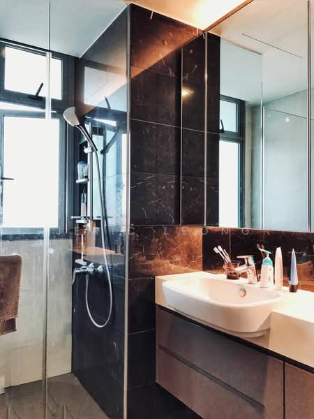 The Glades, 8 Bedok Rise, 3 Bedrooms, 840 sqft, Condominium For Sale, by Jeric Leong, 500153354 - Bathroom - PropertyGuru.com.sg