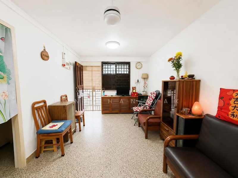 120 Ho Ching Road, 120 Ho Ching Road, 3 Bedrooms, 721 sqft, HDB Flat For Sale, by Jonathan Mak, 500153366 - Living Room - PropertyGuru.com.sg