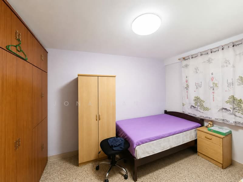 120 Ho Ching Road, 120 Ho Ching Road, 3 Bedrooms, 721 sqft, HDB Flat For Sale, by Jonathan Mak, 500153366 - Bedroom 1 - PropertyGuru.com.sg