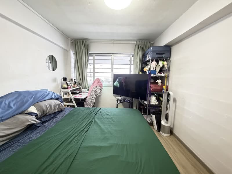 209 Toa Payoh North, 209 Toa Payoh North, 3 Bedrooms, 871 sqft, HDB Flat For Sale, by Shirlyn Low, 500153367 - Bedroom - PropertyGuru.com.sg