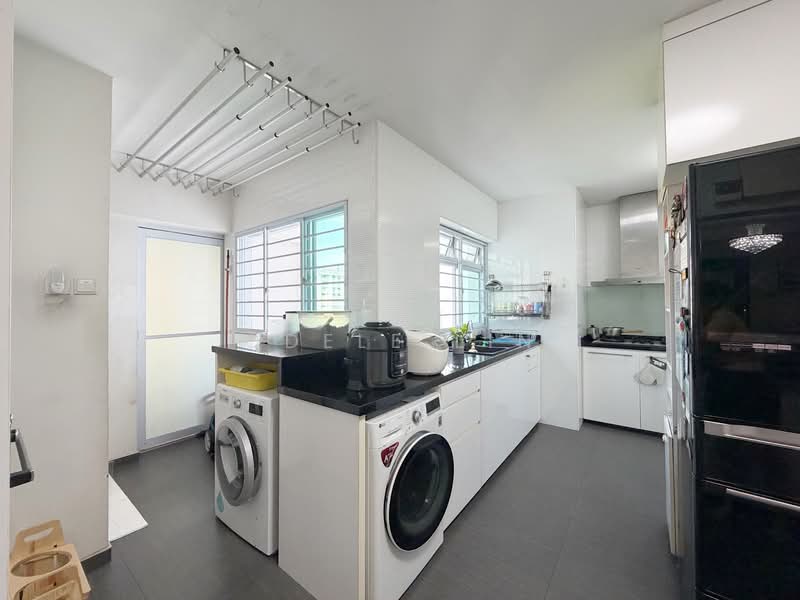 533 Hougang Avenue 6, 533 Hougang Avenue 6, 4 Bedrooms, 1,560 sqft, HDB Flat For Sale, by Odele Lin, 500153378 - Kitchen - PropertyGuru.com.sg