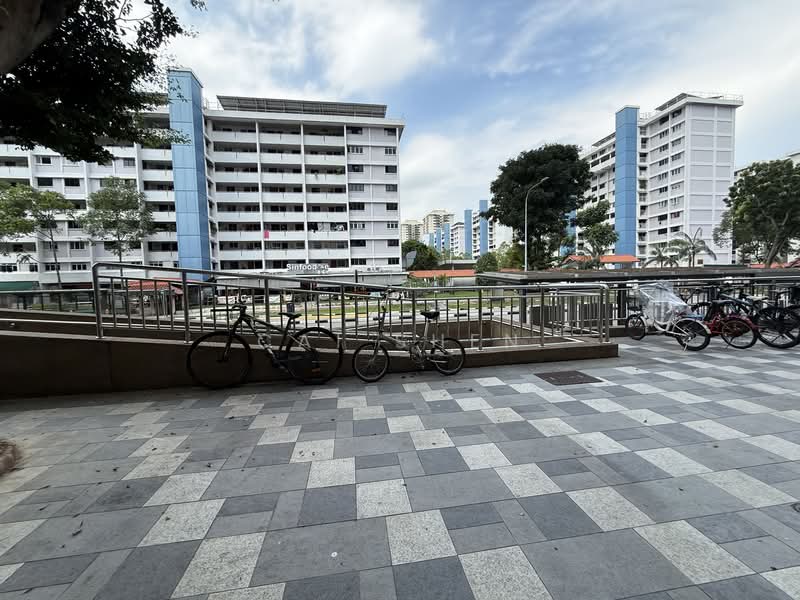 416 Bedok North Avenue 2, 416 Bedok North Avenue 2, 300 sqft, Shop / Shophouse For Rent, by CAI SHEN, 500153384 - Exterior - CommercialGuru.com.sg