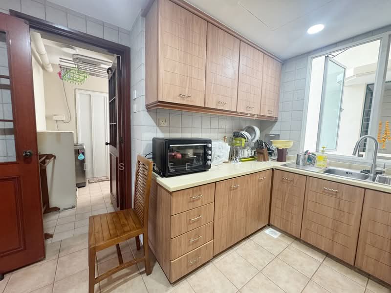 The Tropica, 55 Tampines Avenue 1, 4 Bedrooms, 1,496 sqft, Condominium For Sale, by Desiree Leung, 500153385 - Kitchen - PropertyGuru.com.sg