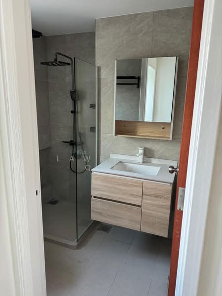 Cote D'Azur, 62 Marine Parade Road, 2 Bedrooms, 1,109 sqft, Condominium For Sale, by Lawrence Quek, 500153388 - Bathroom - PropertyGuru.com.sg