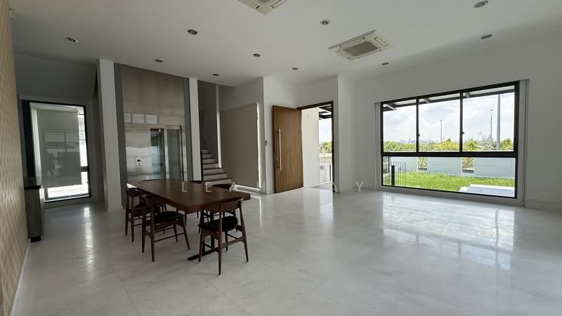 Ponggol Twenty Fourth Avenue, Punggol Twenty Fourth Avenue, 6 Bedrooms, 5,000 sqft, Detached House For Rent, by Leah Tay, 500153396 - Living Room - PropertyGuru.com.sg