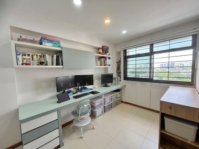 1 Pine Close, 1 Pine Close, 3 Bedrooms, 1,184 sqft, HDB Flat For Sale, by Desiree Leung, 500153398 - Bedroom 2 - PropertyGuru.com.sg