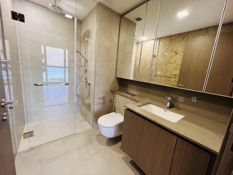Seaside Residences, 18 Siglap Link, 2 Bedrooms, 786 sqft, Apartment For Rent, by Michael Chin 陈俊雄, 500153404 - Bathroom - PropertyGuru.com.sg