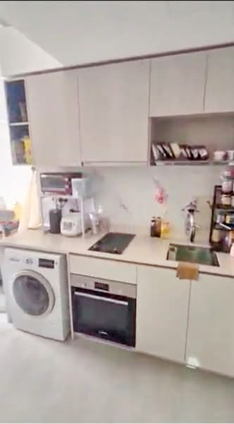 Whistler Grand, 109 West Coast Vale, 1 Bedroom, 506 sqft, Condominium For Rent, by Homer Lau, 500153411 - Kitchen - PropertyGuru.com.sg