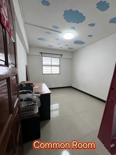 742 Yishun Avenue 5, 742 Yishun Avenue 5, Room Rental, 540 sqft, HDB Flat For Rent, by Vanessa Duan, 500153416 - Common Room - PropertyGuru.com.sg
