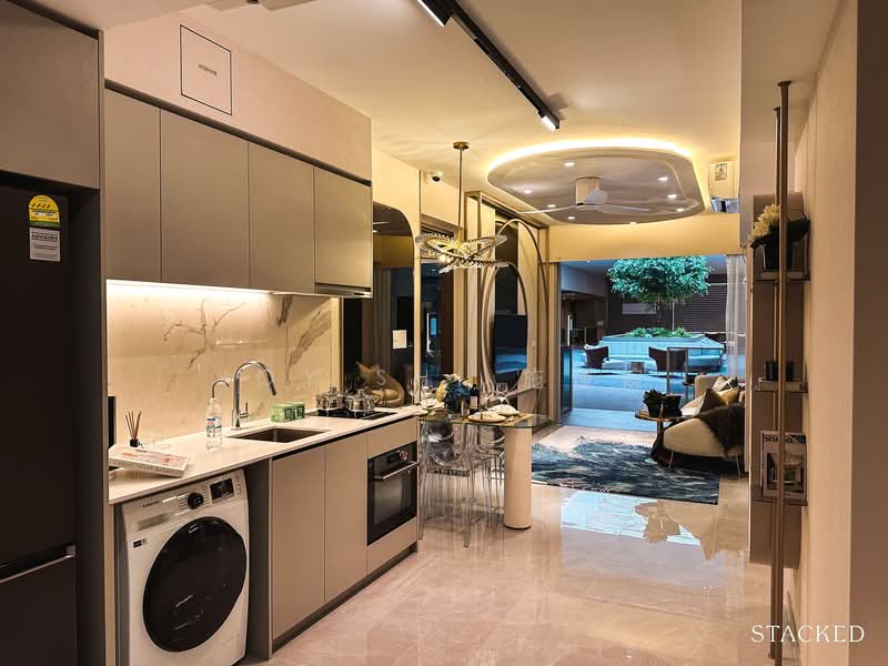 Grand Dunman, 18 Dunman Road, 3 Bedrooms, 1,119 sqft, Condominium For Sale, by Joy Shi 施谨婉, 500153423 - Kitchen - PropertyGuru.com.sg
