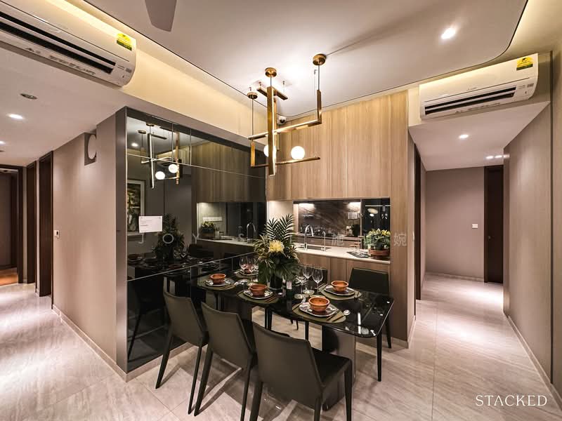 Grand Dunman, 18 Dunman Road, 3 Bedrooms, 1,119 sqft, Condominium For Sale, by Joy Shi 施谨婉, 500153423 - Dining Room - PropertyGuru.com.sg