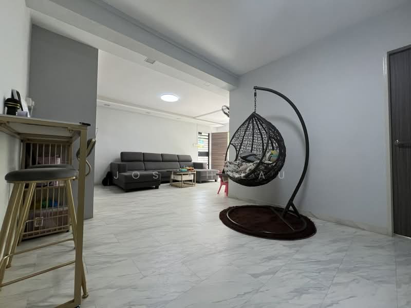 907 Jurong West Street 91, 907 Jurong West Street 91, 4 Bedrooms, 1,313 sqft, HDB Flat For Sale, by Josiah Lau, 500153428 - Living Room - PropertyGuru.com.sg