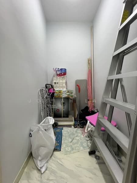 907 Jurong West Street 91, 907 Jurong West Street 91, 4 Bedrooms, 1,313 sqft, HDB Flat For Sale, by Josiah Lau, 500153428 - Store Room - PropertyGuru.com.sg