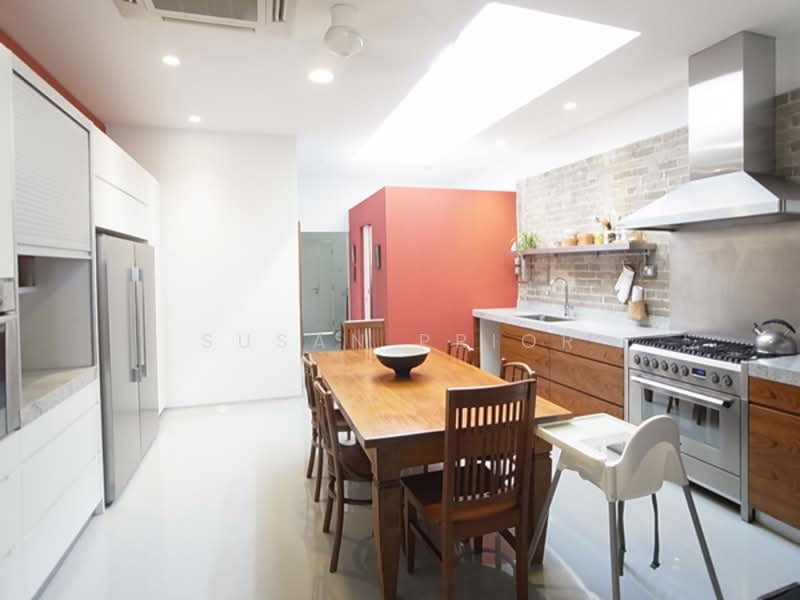 Joo Chiat Shophouse with Maidsroom - Wow Factor, Tembeling Road Conservation House, Koon Seng Road, 3 Bedrooms, 3,300 sqft, Conservation House For Rent, by Susan Prior, 500153441 - PropertyGuru.com.sg