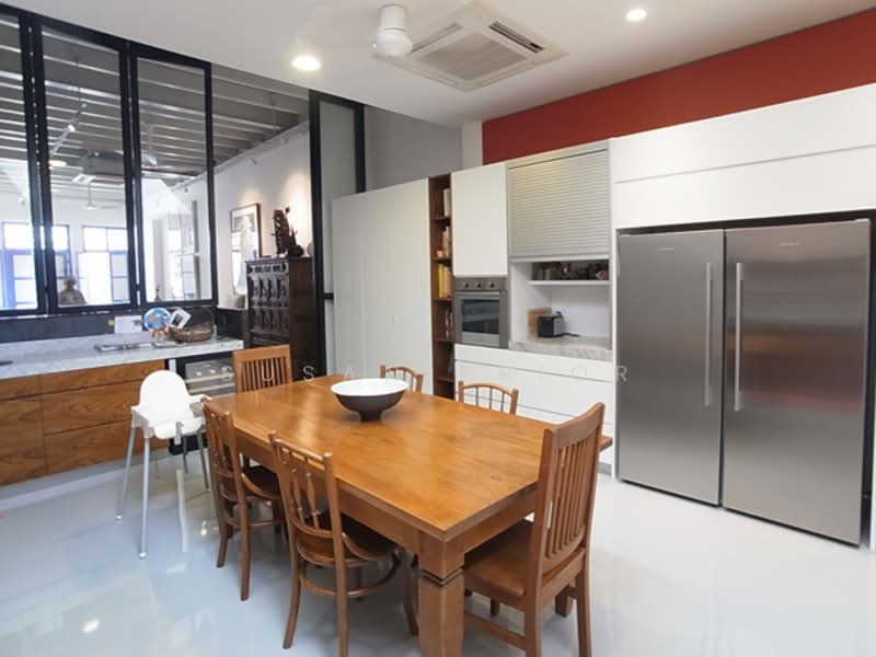 Joo Chiat Shophouse with Maidsroom - Wow Factor, Tembeling Road Conservation House, Koon Seng Road, 3 Bedrooms, 3,300 sqft, Conservation House For Rent, by Susan Prior, 500153441 - PropertyGuru.com.sg