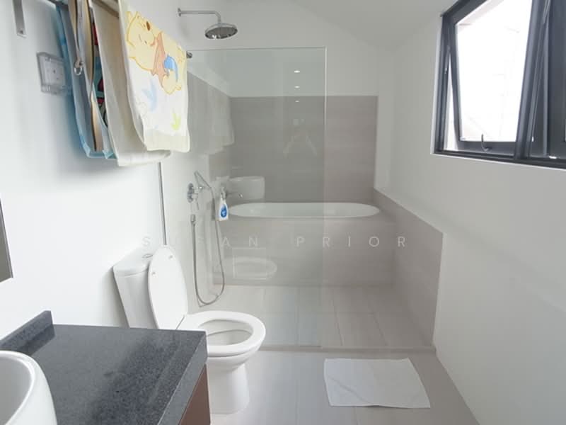 Joo Chiat Shophouse with Maidsroom - Wow Factor, Tembeling Road Conservation House, Koon Seng Road, 3 Bedrooms, 3,300 sqft, Conservation House For Rent, by Susan Prior, 500153441 - PropertyGuru.com.sg
