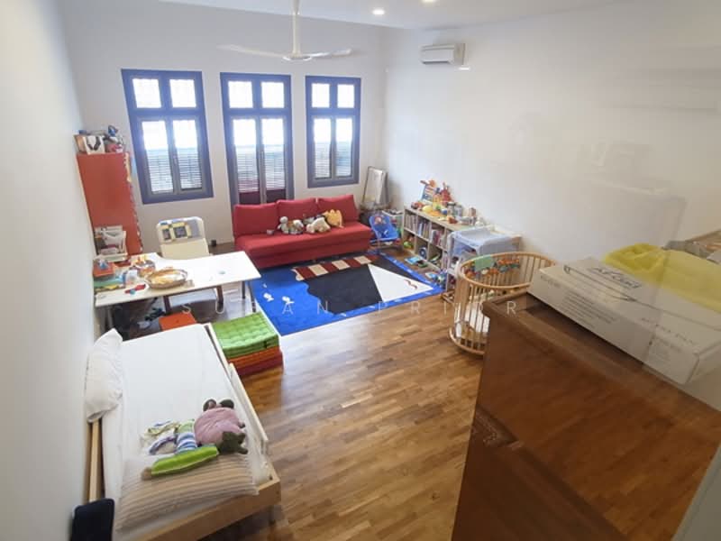 Joo Chiat Shophouse with Maidsroom - Wow Factor, Tembeling Road Conservation House, Koon Seng Road, 3 Bedrooms, 3,300 sqft, Conservation House For Rent, by Susan Prior, 500153441 - PropertyGuru.com.sg
