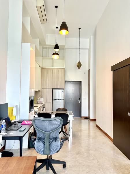 The Hillier, 6 Hillview Rise, 1 Bedroom, 624 sqft, Condominium For Rent, by Christine Low, 500153446 - Living to Kitchen - PropertyGuru.com.sg