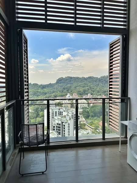 The Hillier, 6 Hillview Rise, 1 Bedroom, 624 sqft, Condominium For Rent, by Christine Low, 500153446 - Balcony - PropertyGuru.com.sg