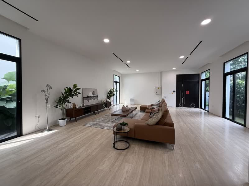 Grove Drive, Grove Dr, 5 Bedrooms, 5,321 sqft, Detached House For Sale, by Heng Kok Liang, 500153447 - Living Room - PropertyGuru.com.sg
