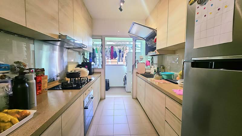 665B Punggol Drive, 665B Punggol Drive, 3 Bedrooms, 1,001 sqft, HDB Flat For Sale, by James Yeo, 500153449 - Kitchen - PropertyGuru.com.sg