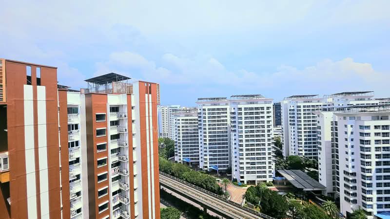 665B Punggol Drive, 665B Punggol Drive, 3 Bedrooms, 1,001 sqft, HDB Flat For Sale, by James Yeo, 500153449 - Exterior - PropertyGuru.com.sg
