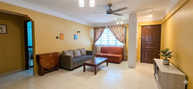 406 Hougang Avenue 10, 406 Hougang Avenue 10, 3 Bedrooms, 979 sqft, HDB Flat For Sale, by Jennifer Ng, 500153454 - Living Room - PropertyGuru.com.sg
