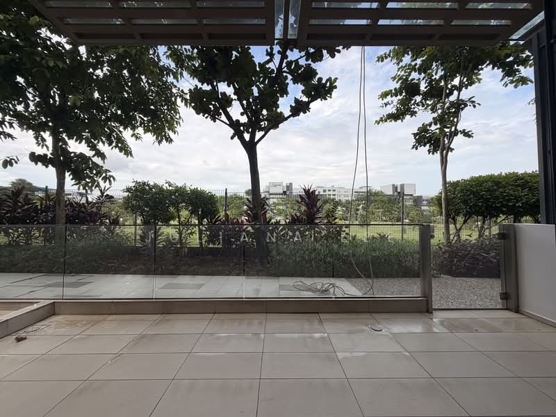 Belgravia Villas, 200 Ang Mo Kio Avenue 5, 5 Bedrooms, 3,961 sqft, Cluster House For Sale, by Juliana Lee, 500153460 - Balcony - PropertyGuru.com.sg