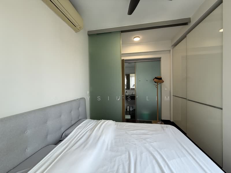 Starlight Suites, 11 River Valley Close, 2 Bedrooms, 850 sqft, Condominium For Rent, by Aloysius Lim, 500153462 - Bedroom - PropertyGuru.com.sg