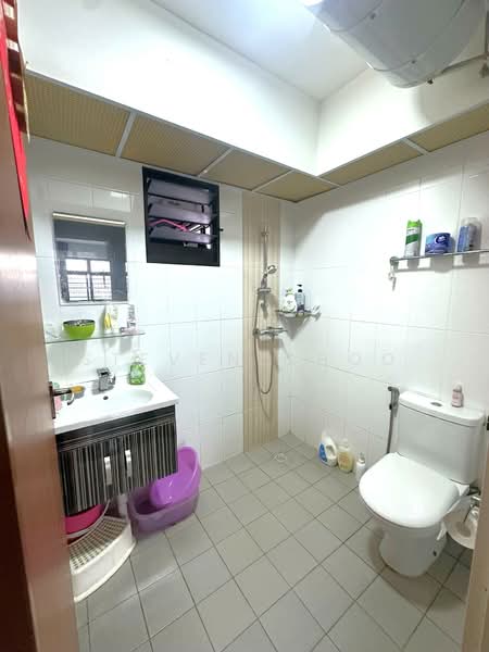 932A Hougang Avenue 9, 932A Hougang Avenue 9, Room Rental, 120 sqft, HDB Flat For Rent, by Steven Choo, 500153464 - Bathroom - PropertyGuru.com.sg