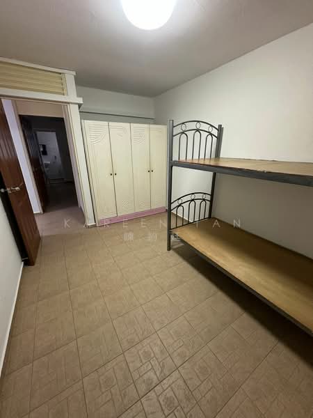 328 Bukit Batok Street 33, 328 Bukit Batok Street 33, 2 Bedrooms, 688 sqft, HDB Flat For Rent, by Kareen Tan 陳約廷, 500153472 - Bedroom - PropertyGuru.com.sg