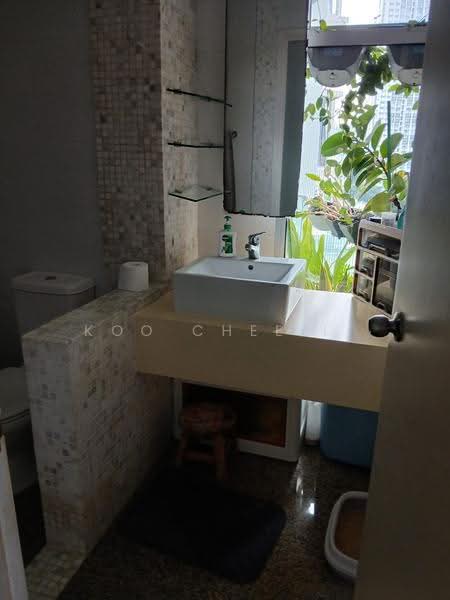 Kerrisdale, 30 Sturdee Road, Farrer Park / Serangoon Rd, 3 Bedrooms, 1,259 sqft, Condominium For Sale, by Koo Chee Li, 500153477 - Bathroom - PropertyGuru.com.sg