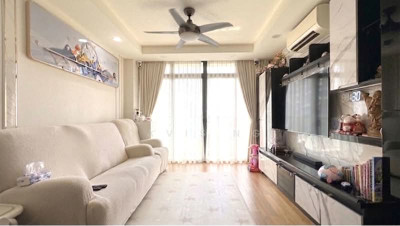 359B Admiralty Dr, Admiralty Drive Woodlands Yishun, 3 Bedrooms, 1,194 sqft, HDB Flat For Sale, by Davis Ng, 500153491 - Living Room - PropertyGuru.com.sg