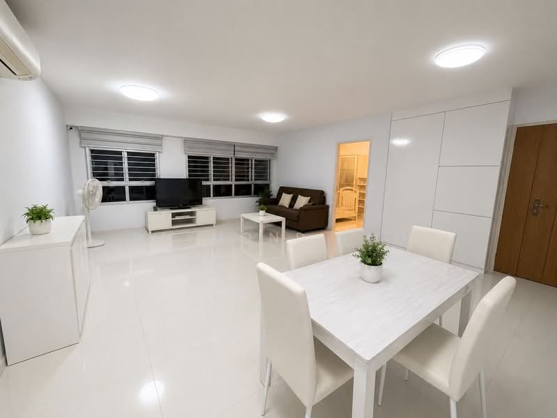 446A Bukit Batok West Avenue 8, 446A Bukit Batok West Avenue 8, 3 Bedrooms, 1,216 sqft, HDB Flat For Sale, by Raymond Foo, 500153494 - Living Room - PropertyGuru.com.sg