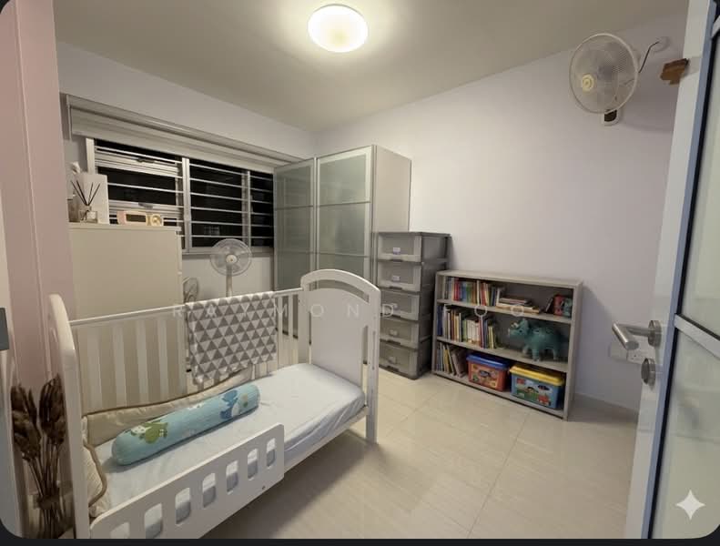 446A Bukit Batok West Avenue 8, 446A Bukit Batok West Avenue 8, 3 Bedrooms, 1,216 sqft, HDB Flat For Sale, by Raymond Foo, 500153494 - Bedroom - PropertyGuru.com.sg